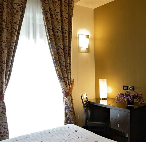 Merulana Gasthuis 3*